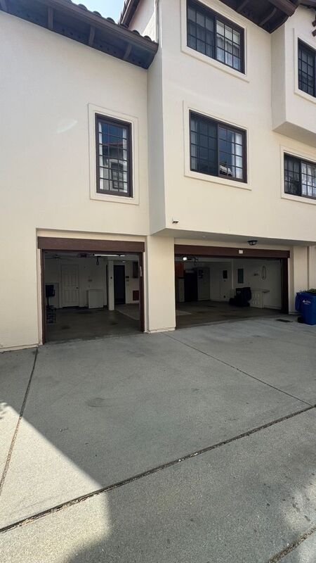 Building Photo - 452 E Bougainvillea Ln