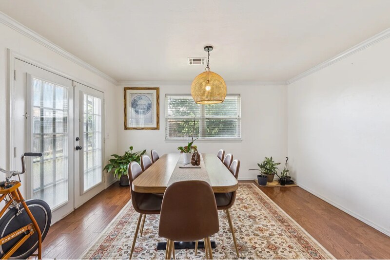 Building Photo - 1316 Sunrise Dr