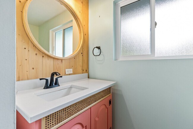 Building Photo - Cozy Gatewood 3 bed, 1 bath home