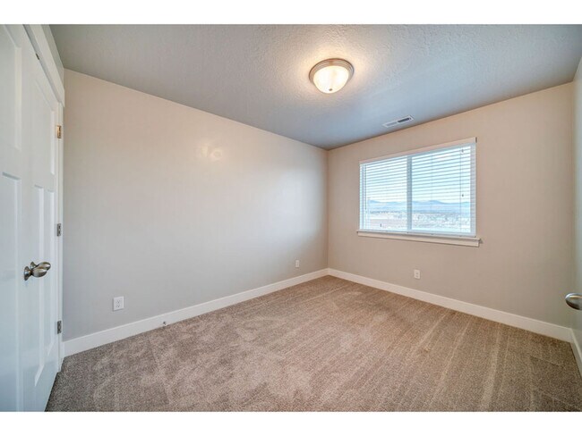 Building Photo - 3784 W 2330 N