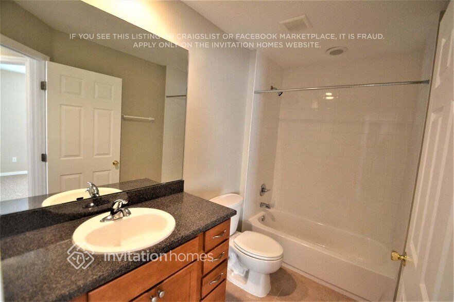 Building Photo - 551 Hibiscus Cove Dr