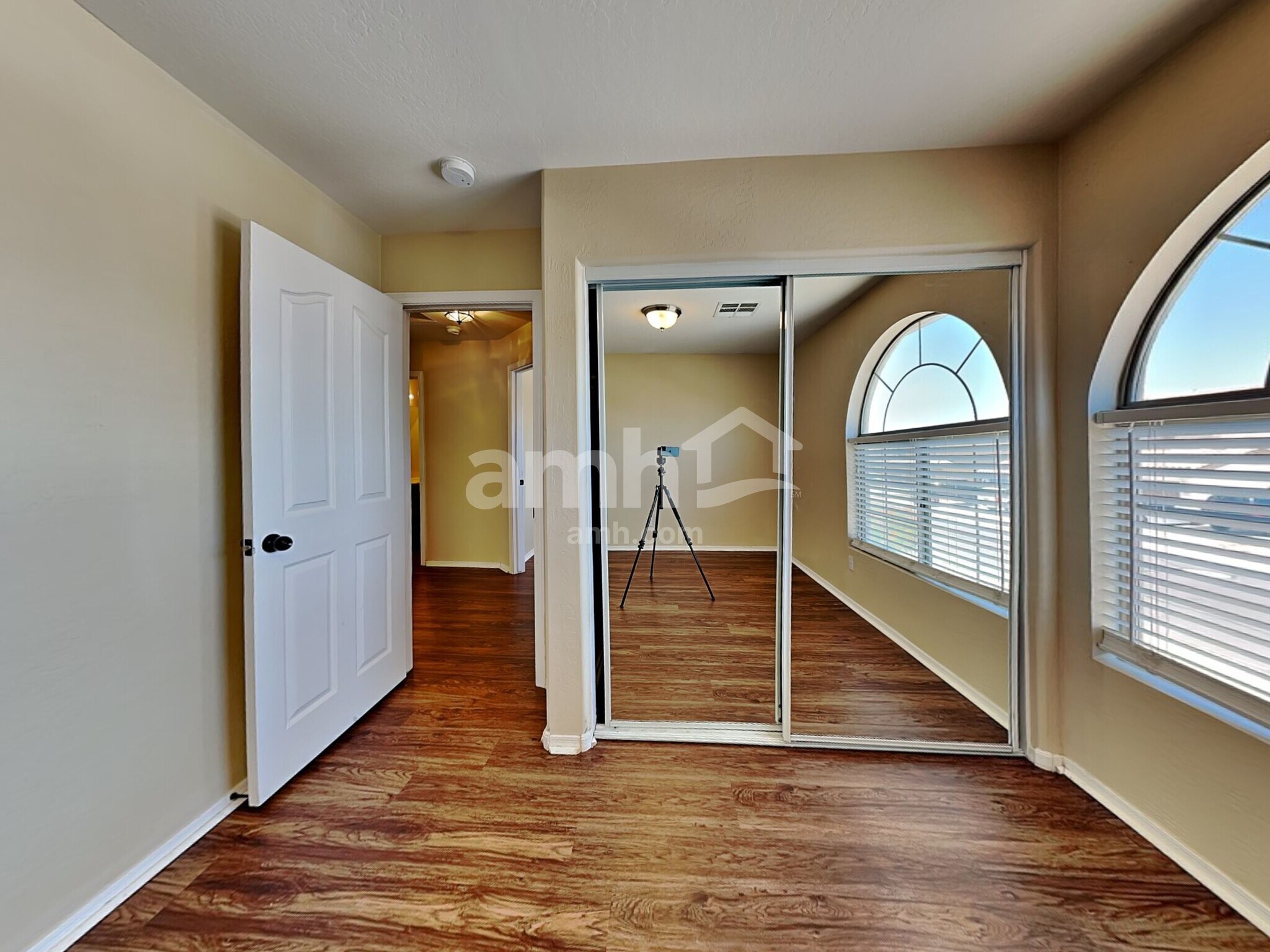 Building Photo - 4817 W Pedro Ln