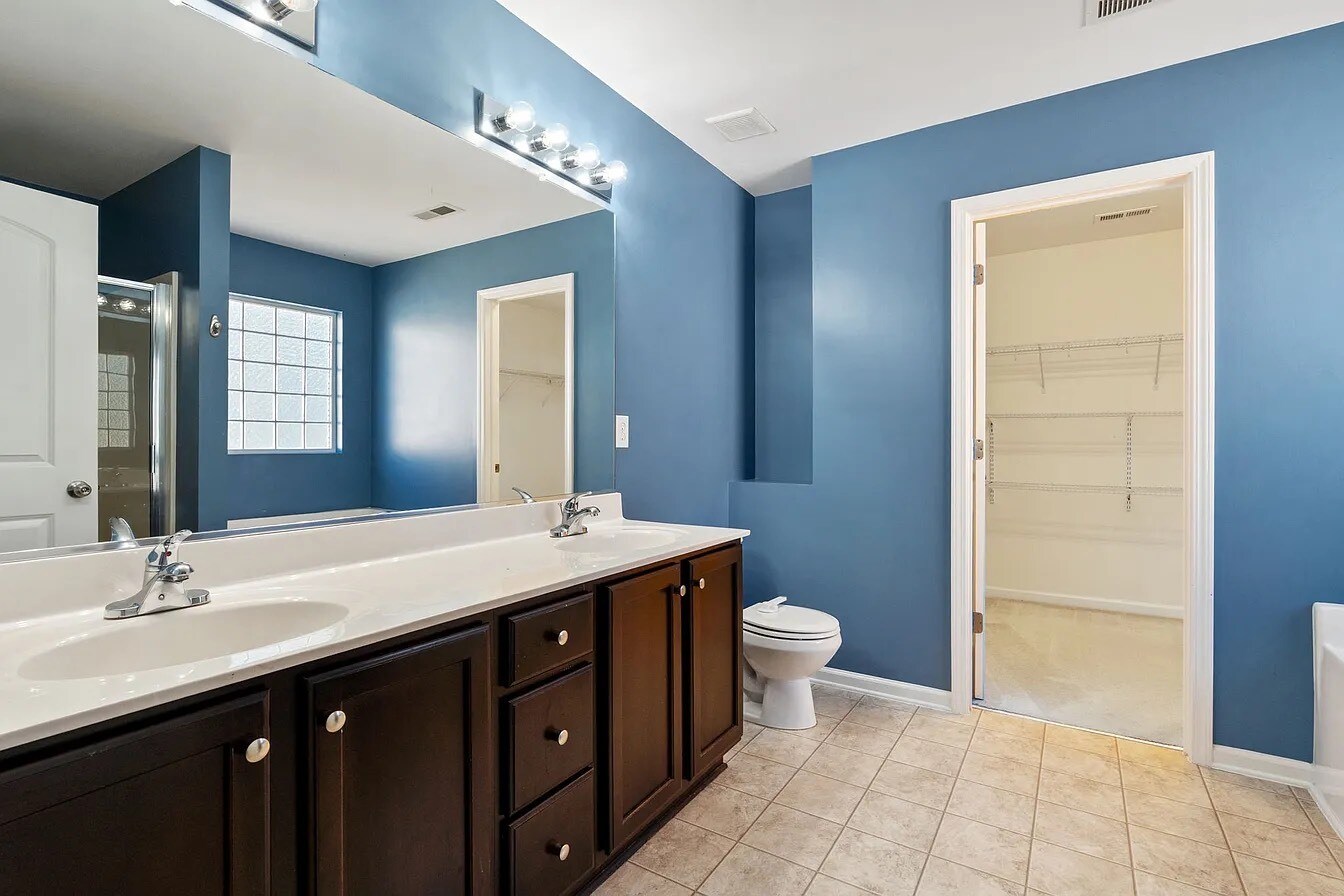 Building Photo - 4221 Lochurst Dr