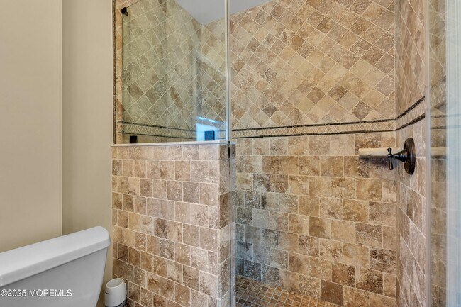 Building Photo - 1003 C St