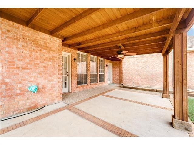Building Photo - 2621 Pine Springs Dr