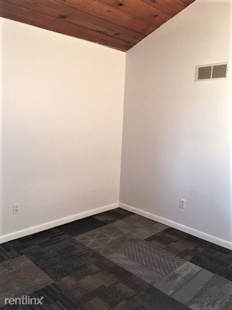 Building Photo - 5 br, 3 bath House - 1509 Alvamar Dr