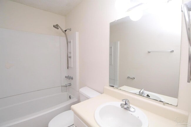 Building Photo - 1157 Belden Ln