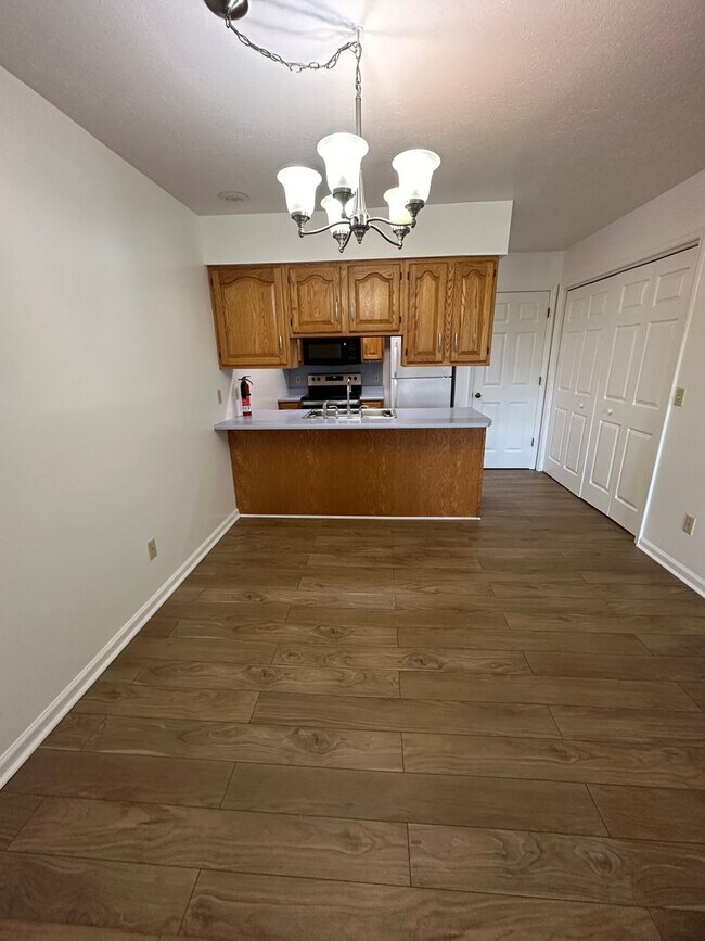 Building Photo - Apartment for Rent in Bridgewater