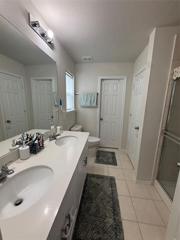 Building Photo - 909 Cormorant St