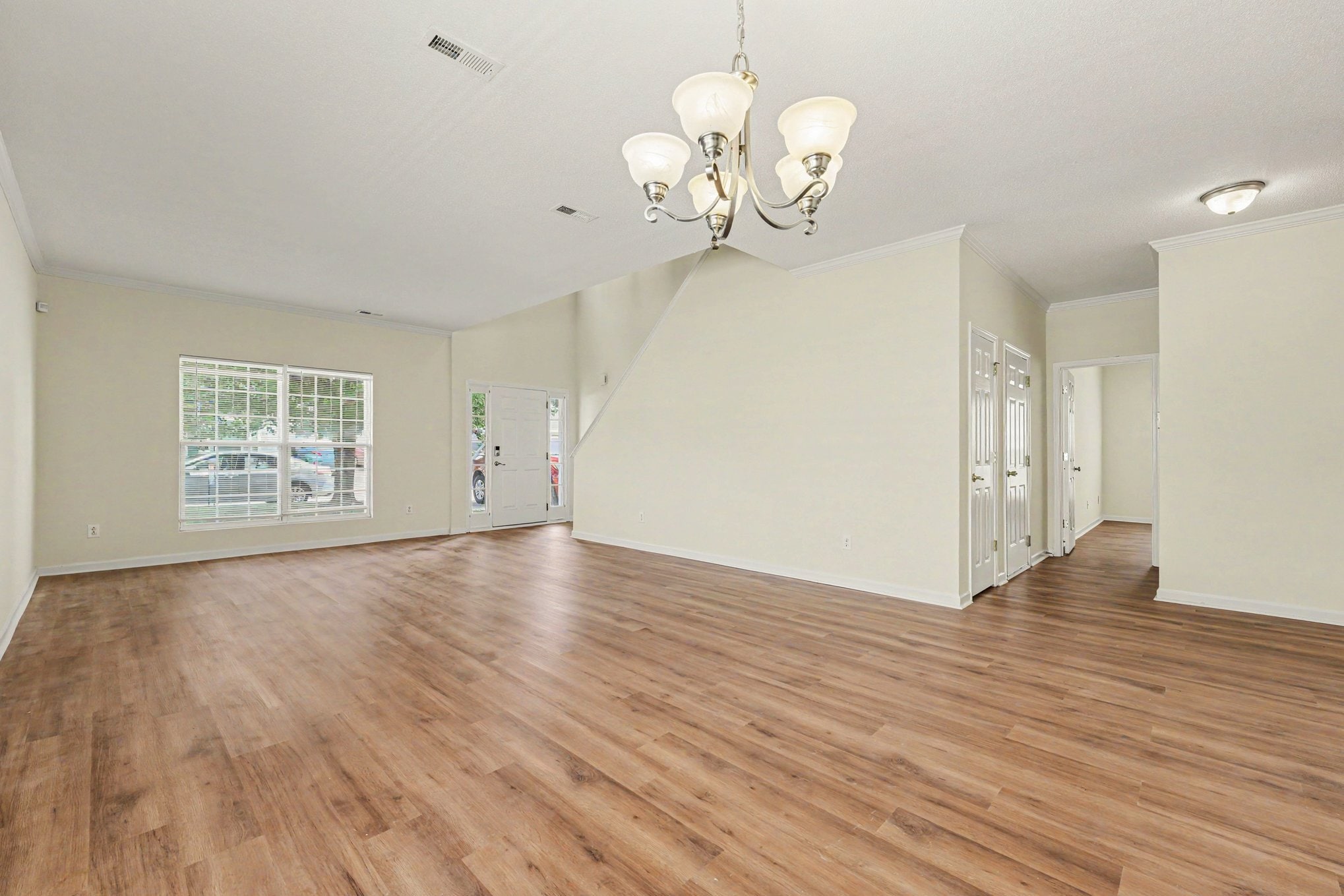 Building Photo - 4419 Karlbrook Ln