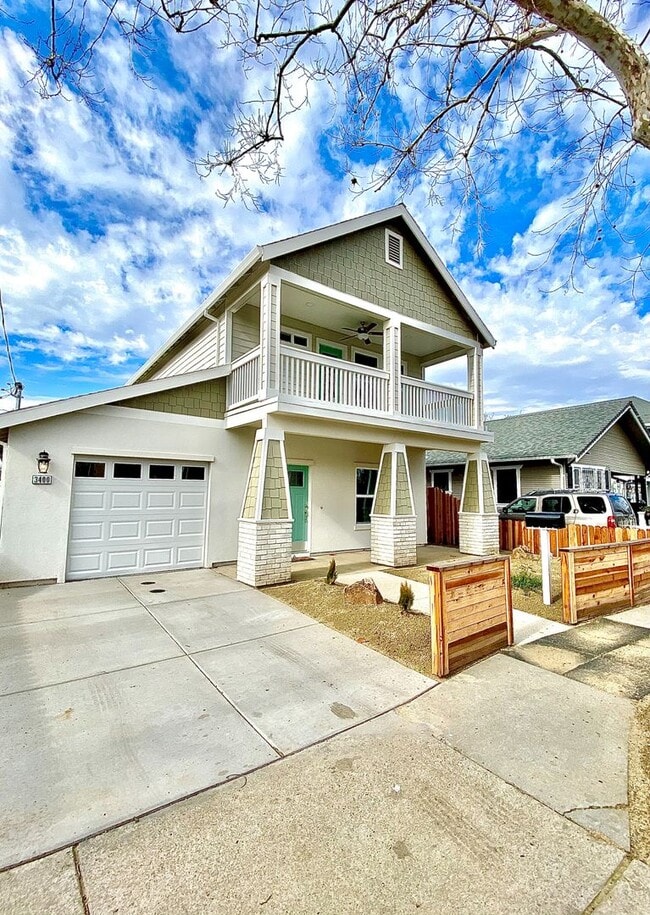 Building Photo - Beautiful and Spacious Newly Constructed 3 Bedroom 2.5 Bath home Near UC David Med Center!