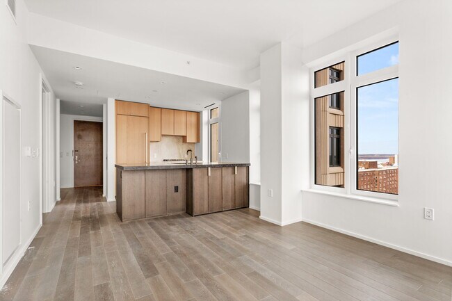 Primary Photo - 543 W 122nd St