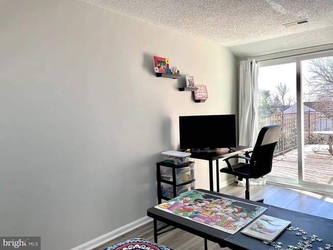 Building Photo - 27 Franklin Pl