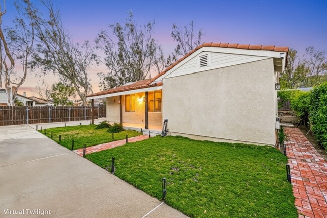 Building Photo - 12428 Lilac Ct
