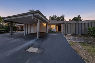 Building Photo - 381 Deer Creek Wildwood Ln E