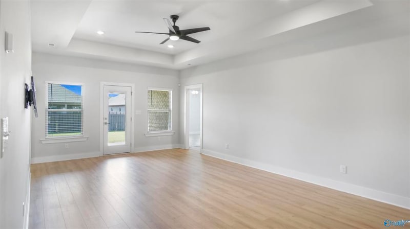 Building Photo - 14801 Demarie Ln