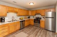 Building Photo - Dakota Townhomes