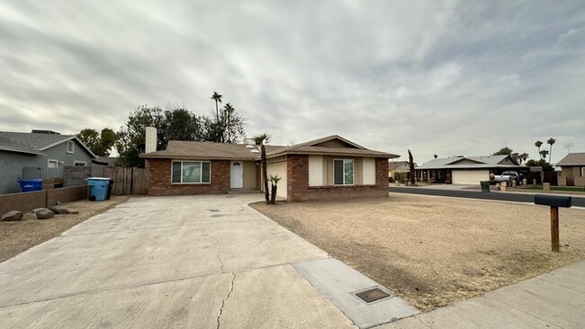 Primary Photo - Maryvale 3br With Garage and RV Gate