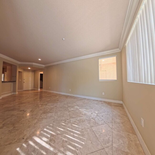 Building Photo - Luxury Mid-Rise | Guard Gated | Underground Garage Area | Resort Style Amenities