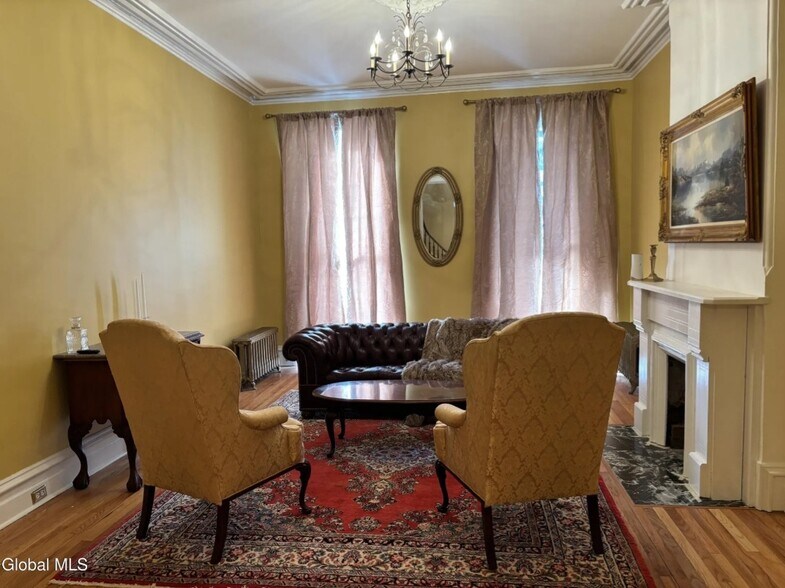 Building Photo - 44 Clinton Ave