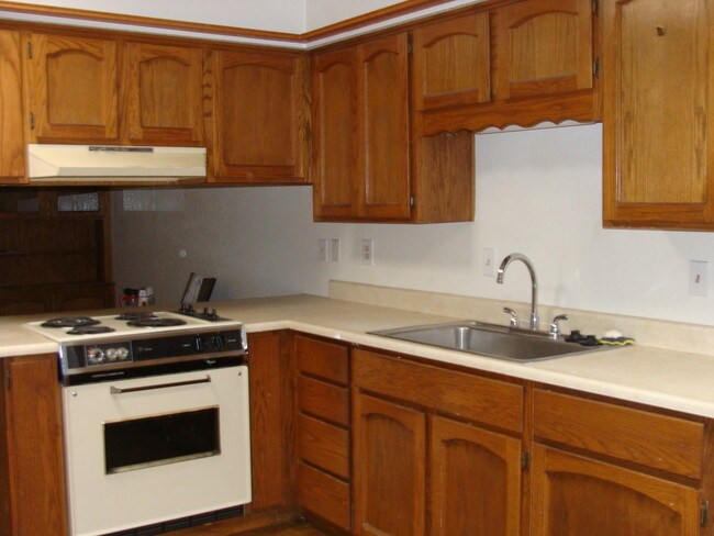 Building Photo - 12636 N 113th Ave
