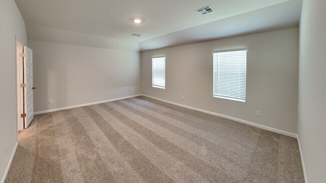 Building Photo - Brand New 4 Bedroom 2 Bath Home in Yukon S...