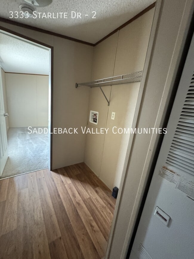 Building Photo - 3333 Starlite Dr