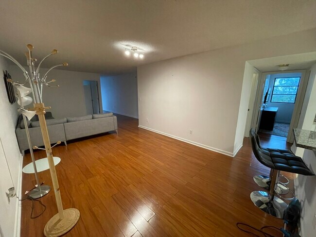 Building Photo - 20840 San Simeon Way