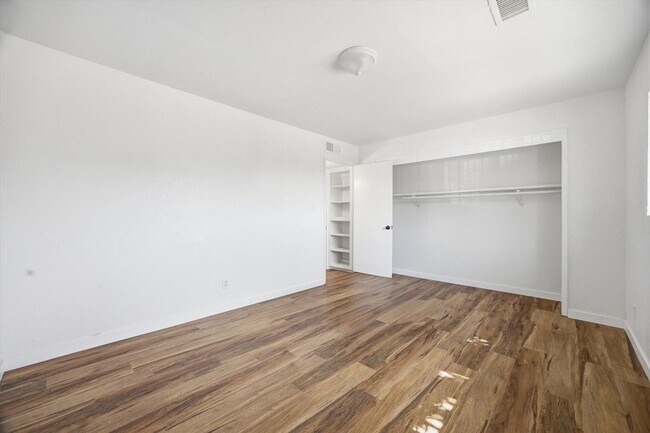 Building Photo - 314 Monterey St