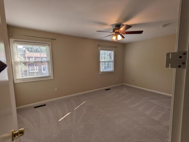 Building Photo - 7479 Zanuck Ct