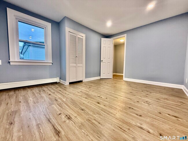 Building Photo - 85 Avery St