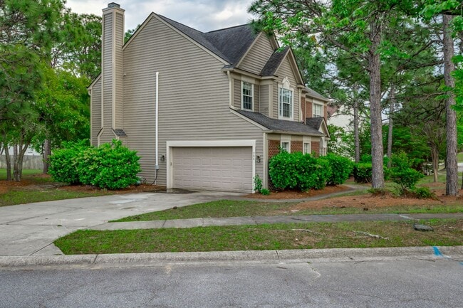 Building Photo - Looking for your dream home in a peaceful ...