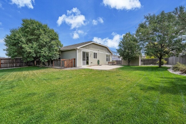 Building Photo - $2,695.95 - 3 bed, 2 bath in Lochbuie with a Large Backyard and In Unit Laundry!