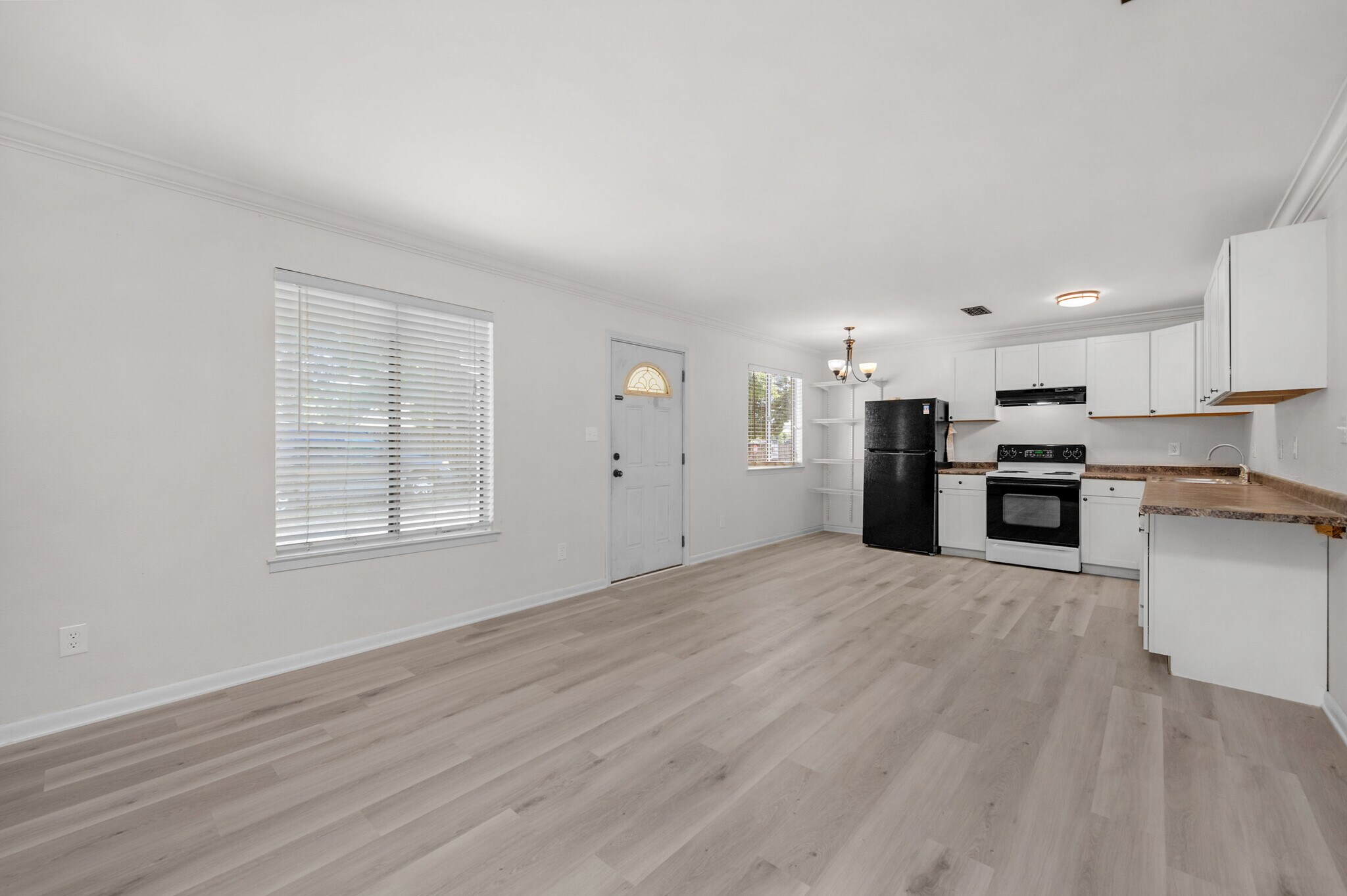 Building Photo - 131 Bayou View Dr