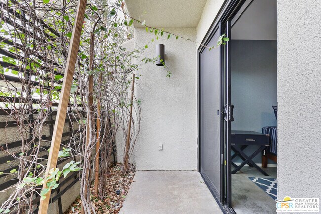 Building Photo - 353 N Hermosa Dr