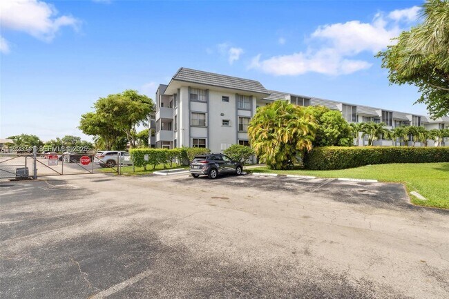 Building Photo - 6705 NW 169th St