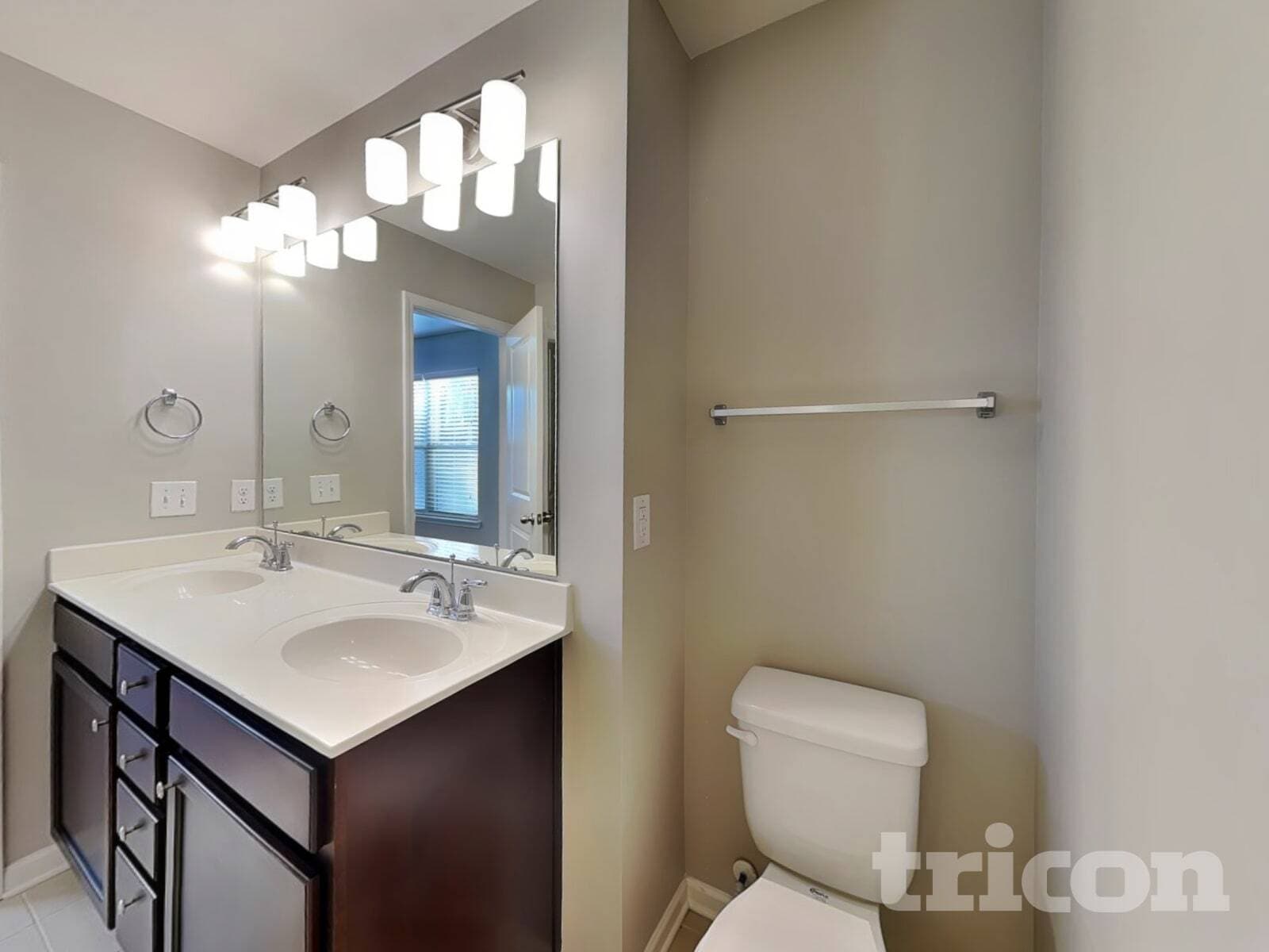 Building Photo - 1134 Rankin Oaks St