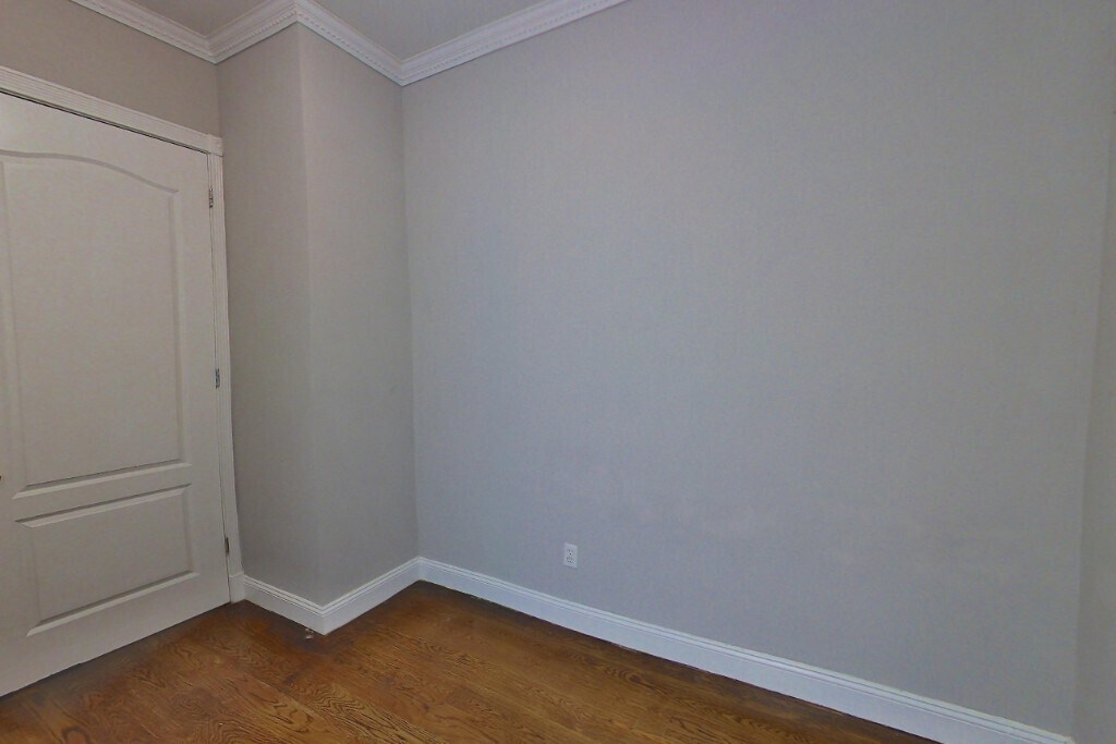 Building Photo - 697 Tenth Ave (47th & 48th St), #5FN
