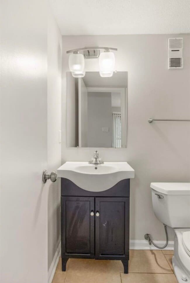 Building Photo - 2309 Green Timbers Trail