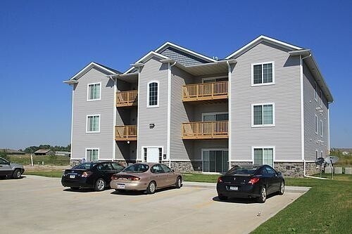 Building Photo - $1,200 | 2 Bedroom, 2 Bathroom Condo | No ...