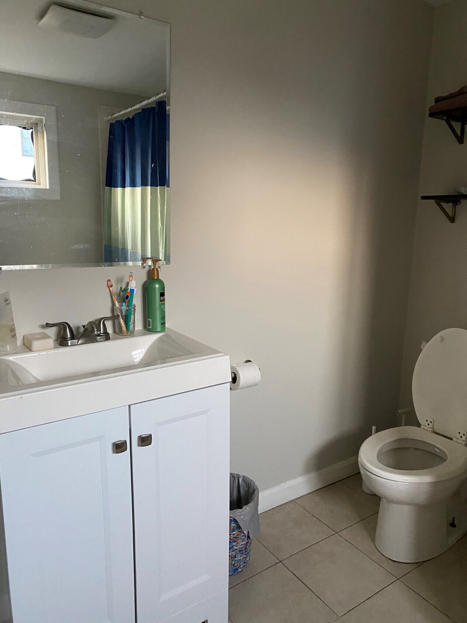 Building Photo - 247 Bennington St