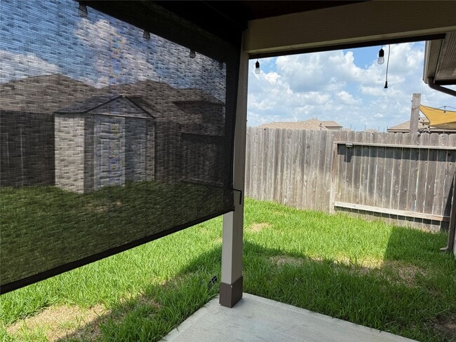 Building Photo - 3310 Sumac Dr