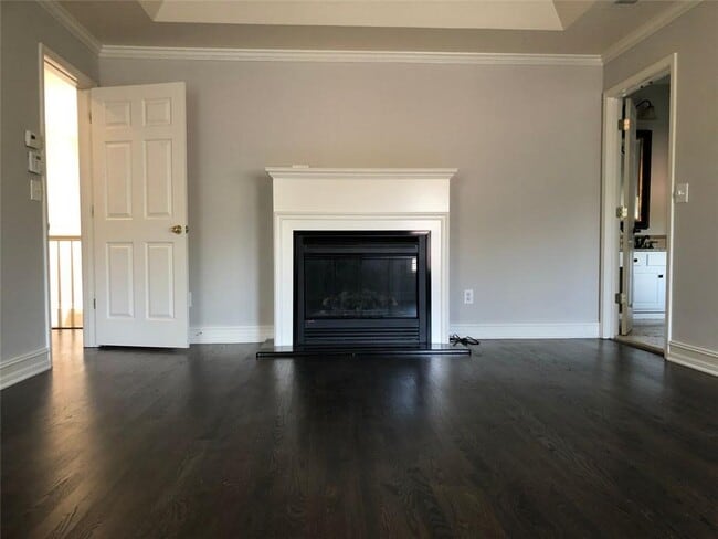 Building Photo - 2242 Lenox Walk NE