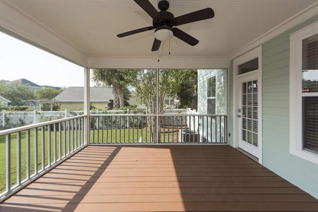 Building Photo - 302 White Gables Dr