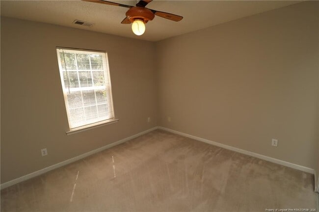 Building Photo - 217 Hartshorn Ct