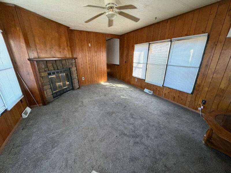 Building Photo - 905 W 37th Ave