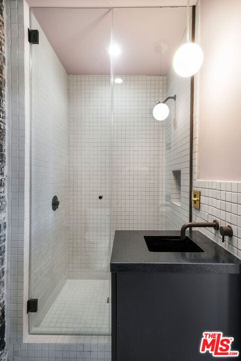 Building Photo - 3020 W Sunset Blvd