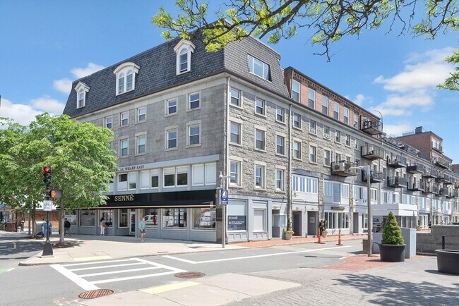 Primary Photo - 33 Commercial Wharf