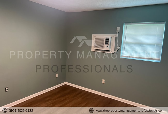 Building Photo - 1552 Reddix St