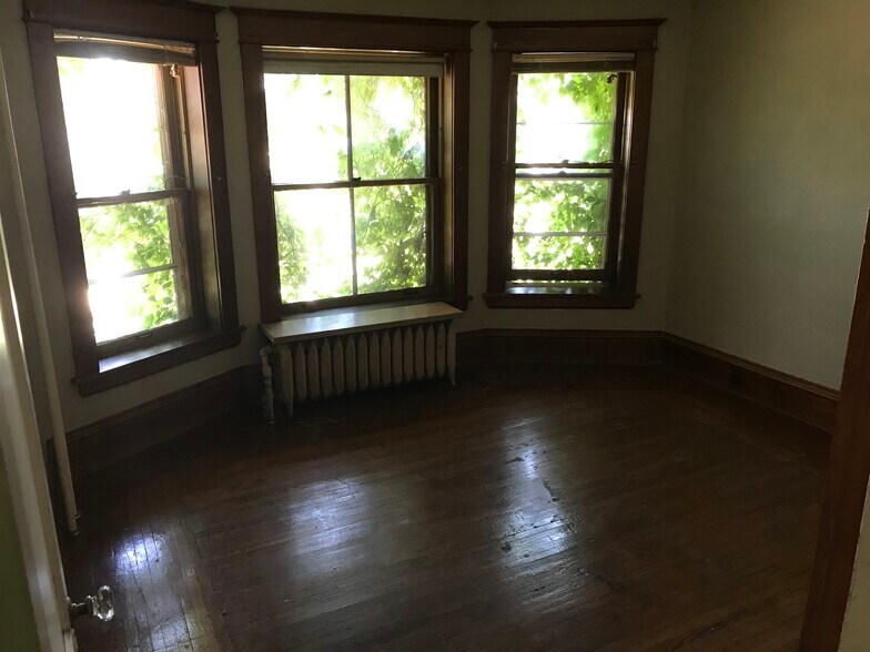 Bedroom - 505 S 4th St